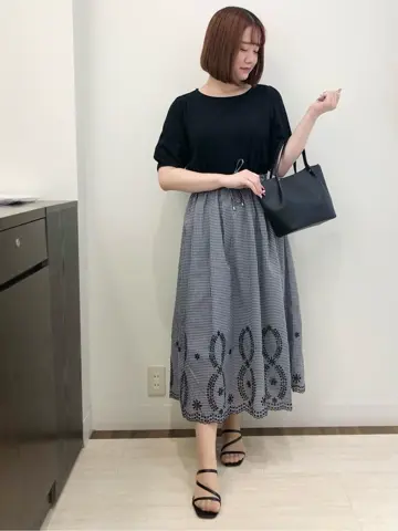 ANY SIS スタッフ コーディネート画像