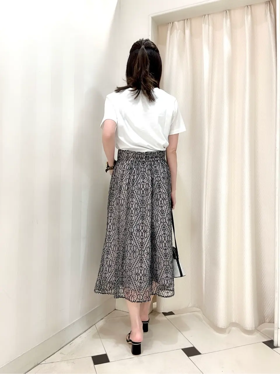 ANY SIS 金井 コーディネート画像