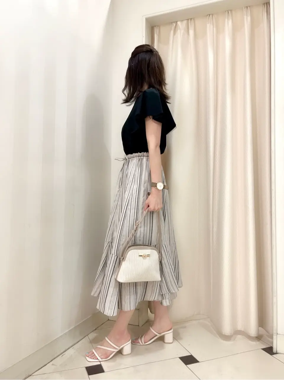 ANY SIS 金井 コーディネート画像