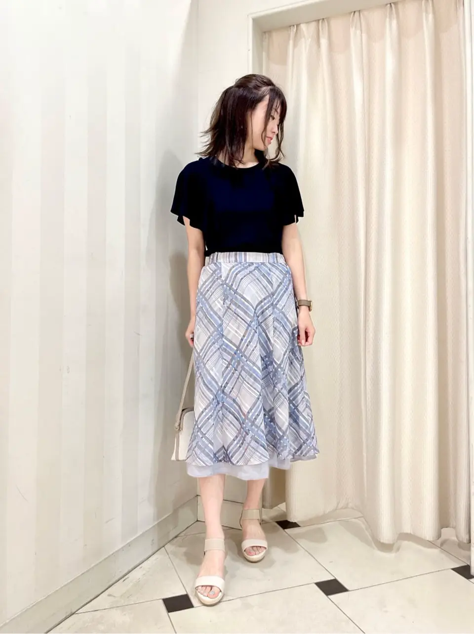 ANY SIS 金井 コーディネート画像