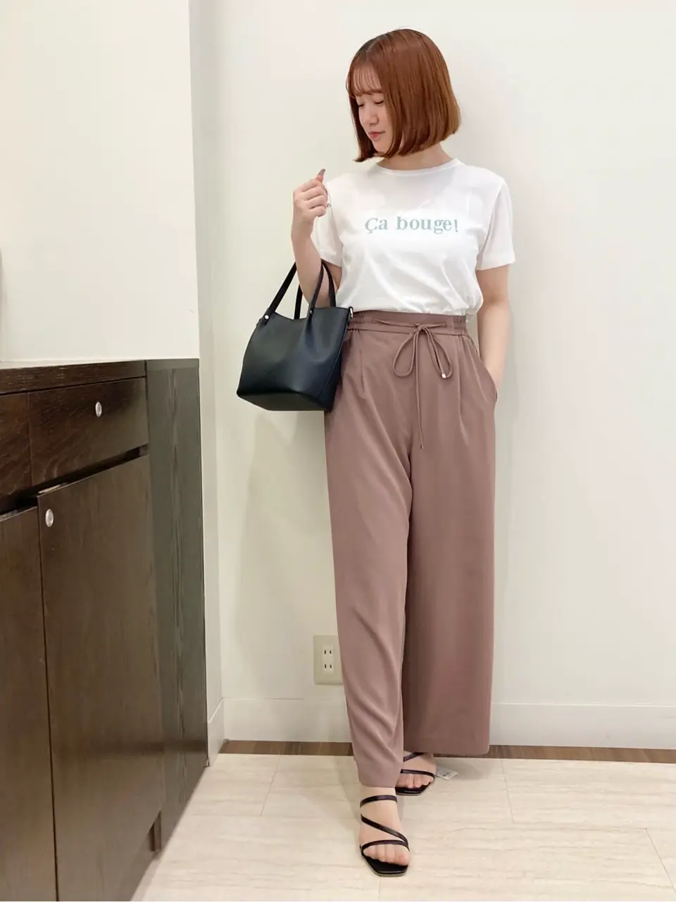 ANY SIS スタッフ コーディネート画像