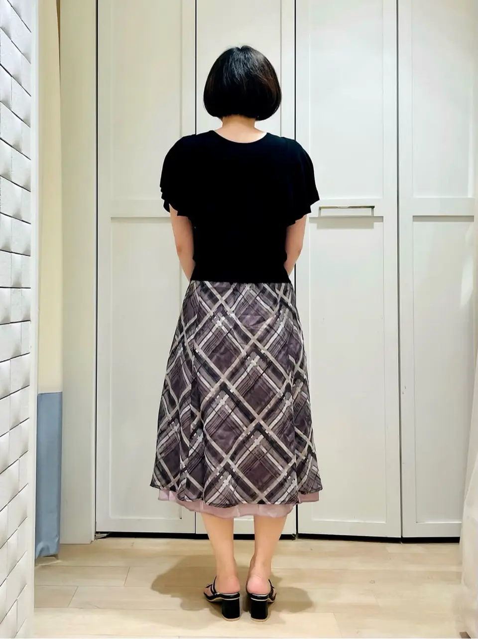 ANY SIS スタッフ コーディネート画像