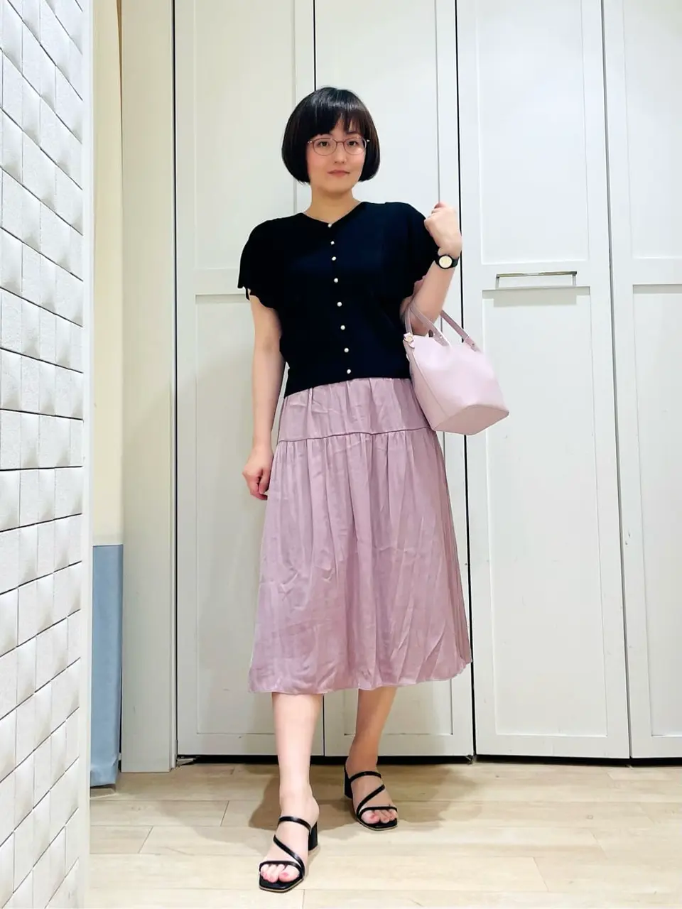 ANY SIS スタッフ コーディネート画像