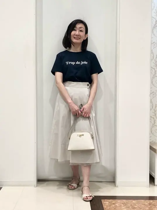 ANY SIS スタッフ コーディネート画像