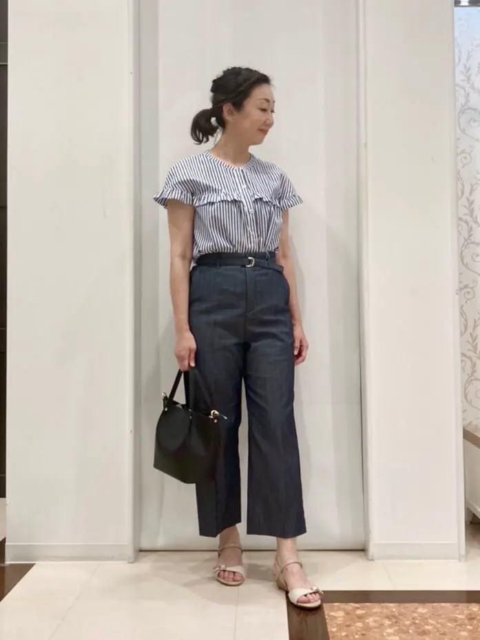 ANY SIS スタッフ コーディネート画像