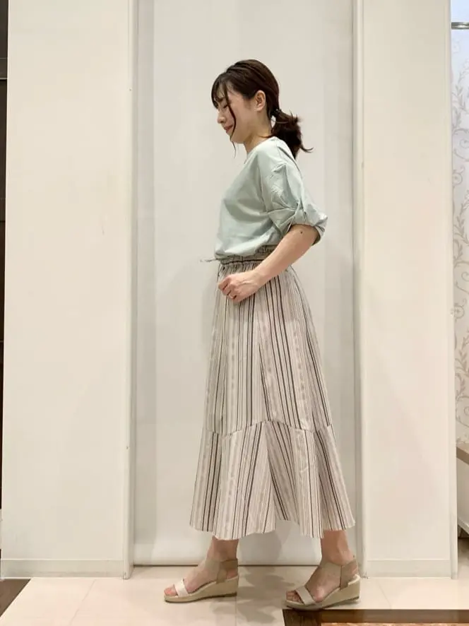 ANY SIS 横田 コーディネート画像