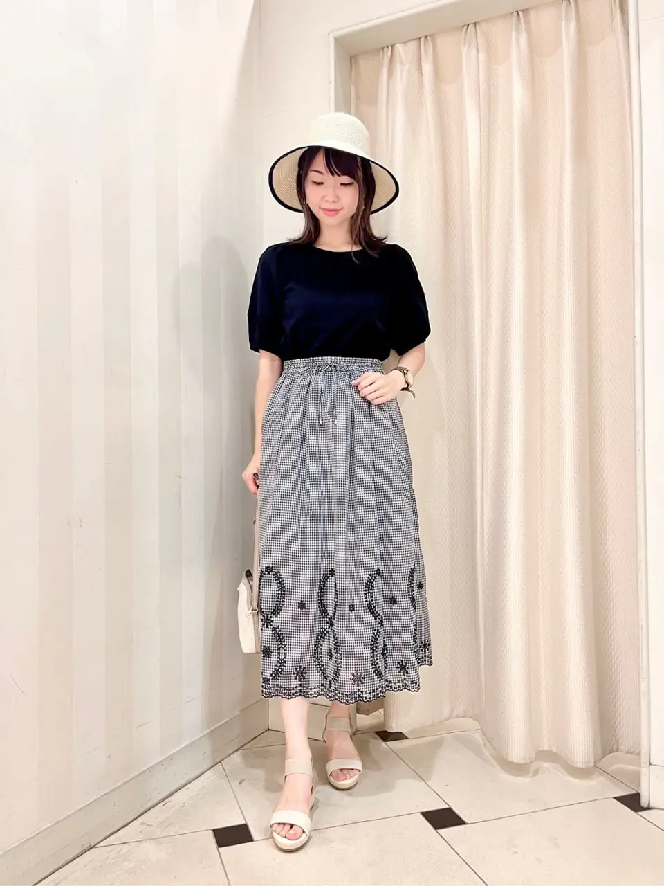 ANY SIS 金井 コーディネート画像