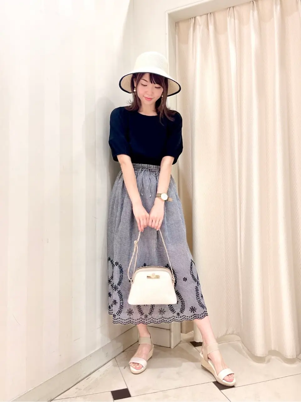 ANY SIS 金井 コーディネート画像