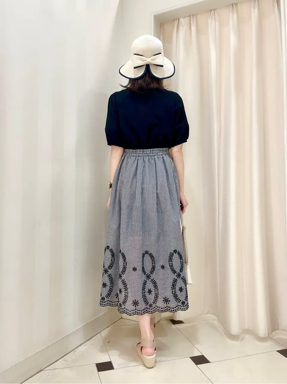 ANY SIS 金井 コーディネート画像