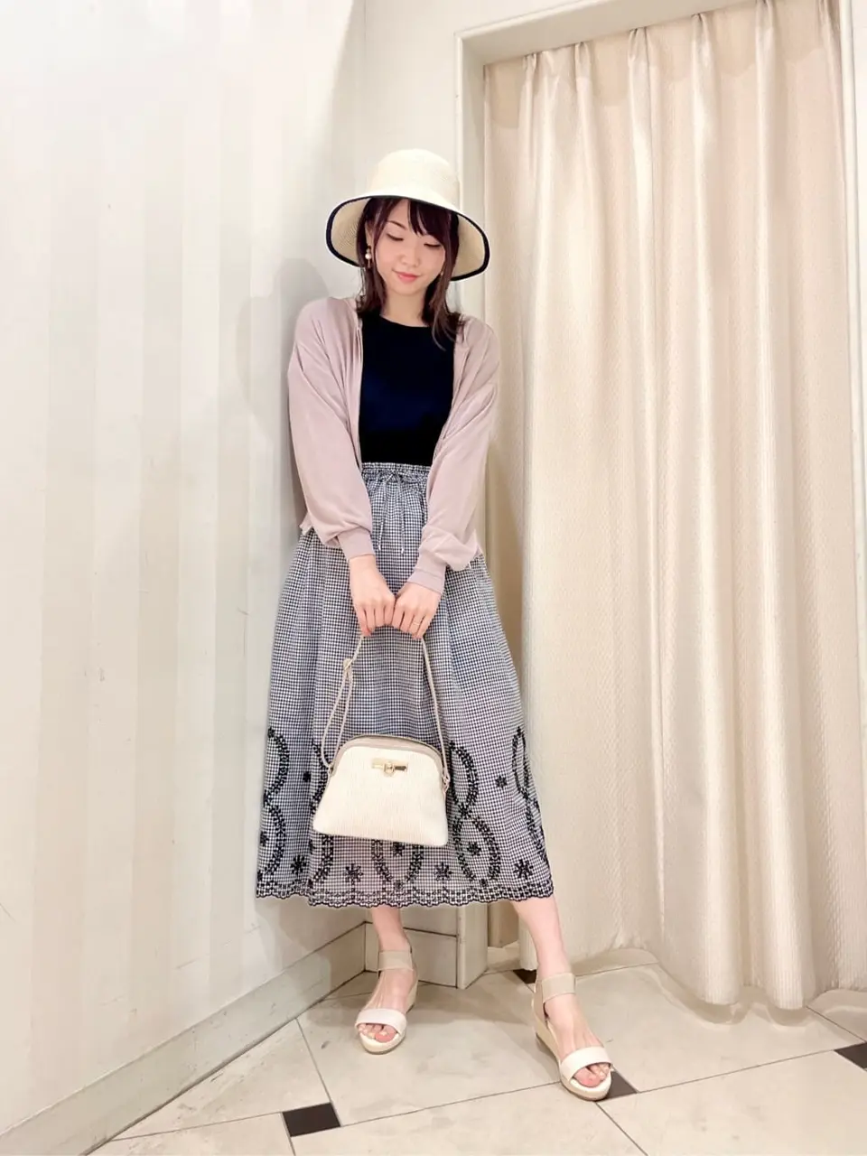 ANY SIS 金井 コーディネート画像