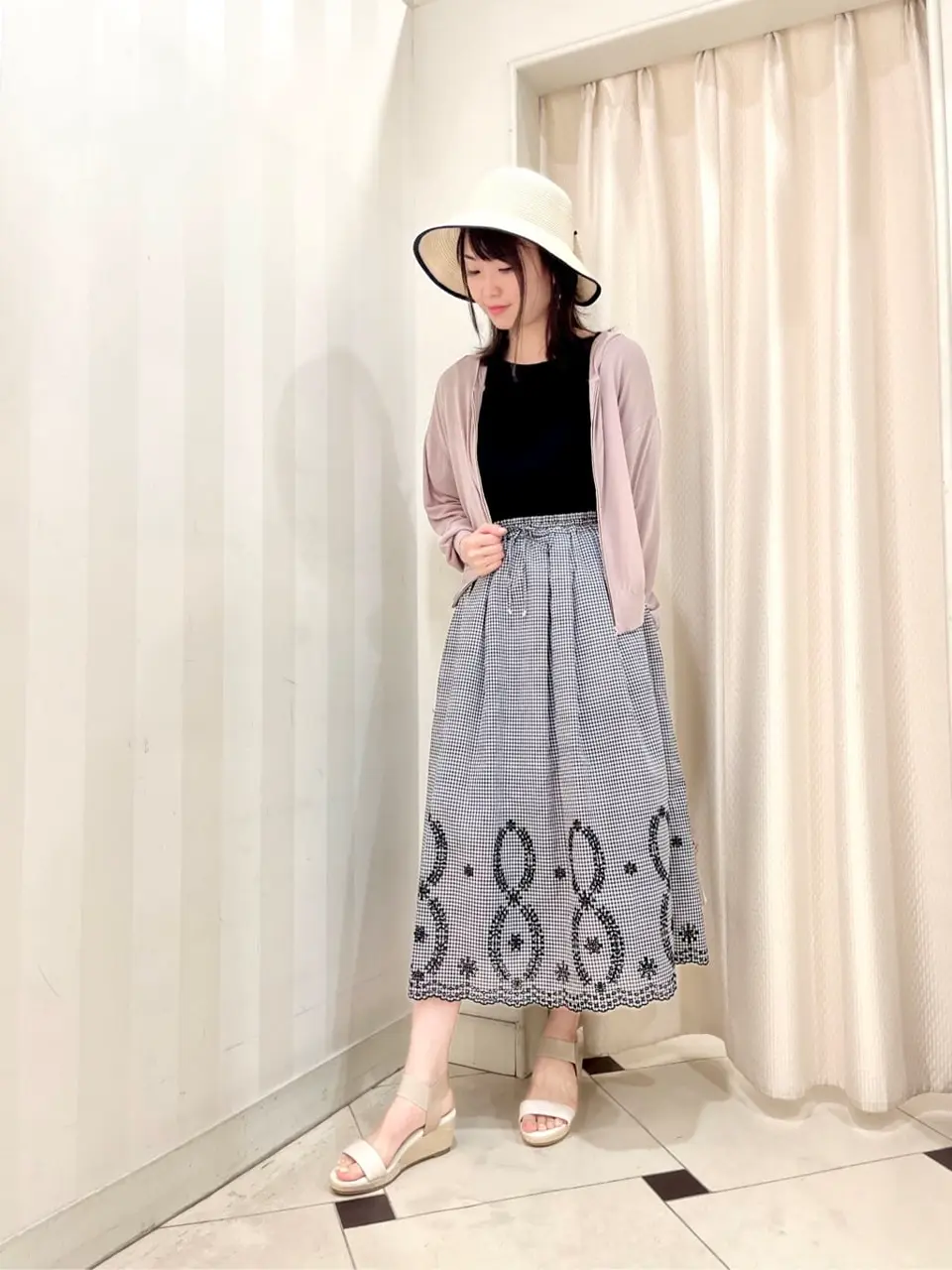 ANY SIS 金井 コーディネート画像