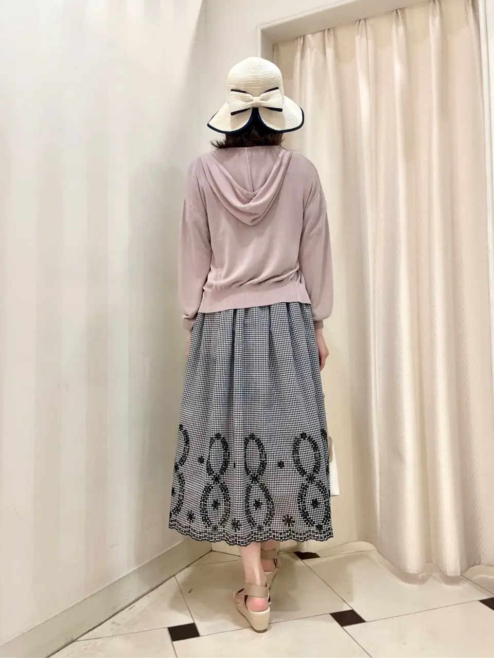 ANY SIS 金井 コーディネート画像