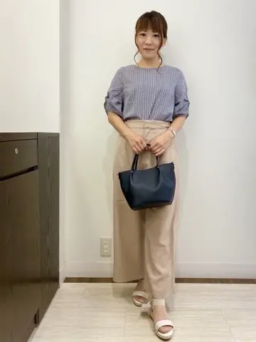 ANY SIS スタッフ コーディネート画像