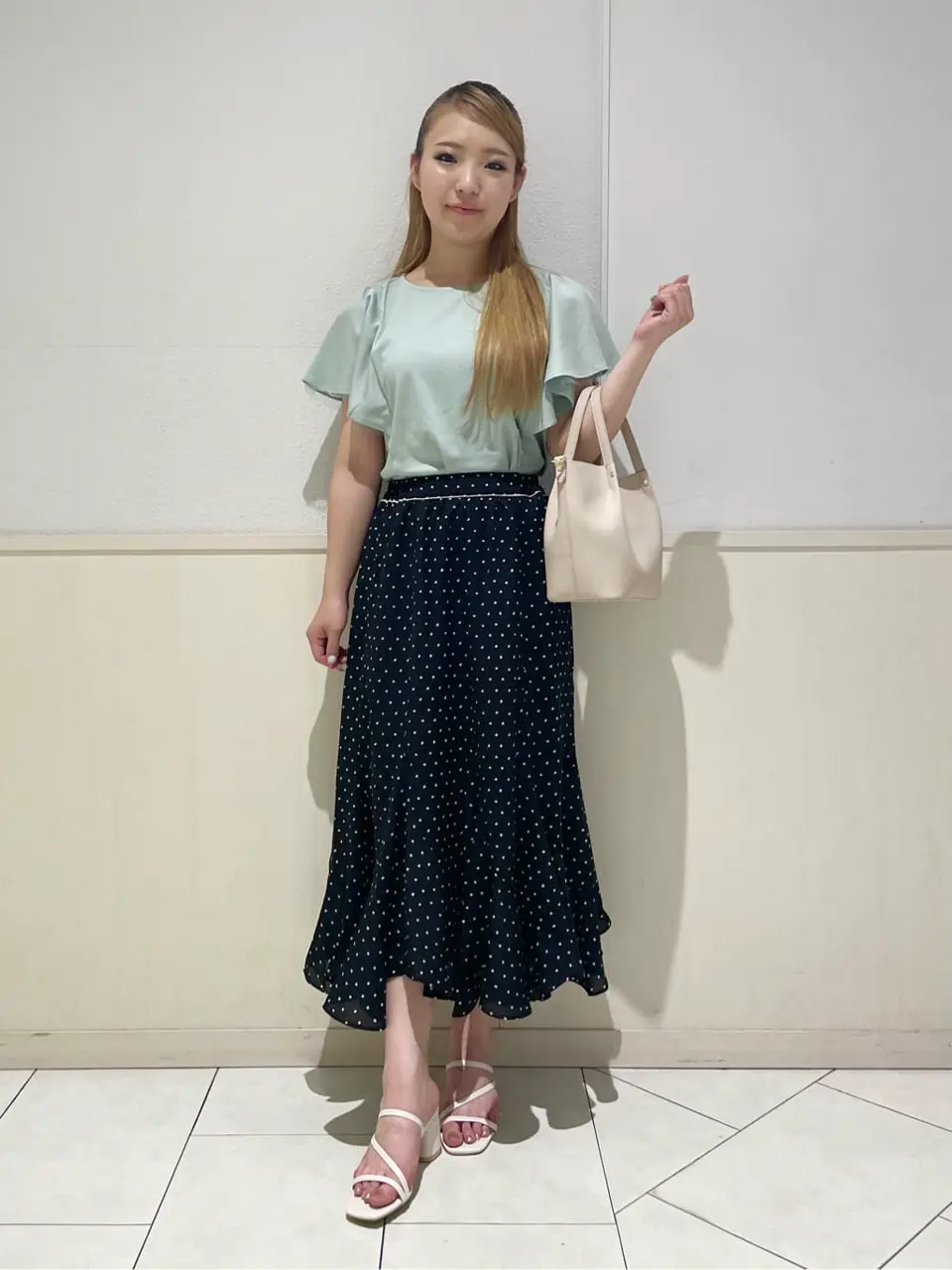 ANY SIS 土居 コーディネート画像