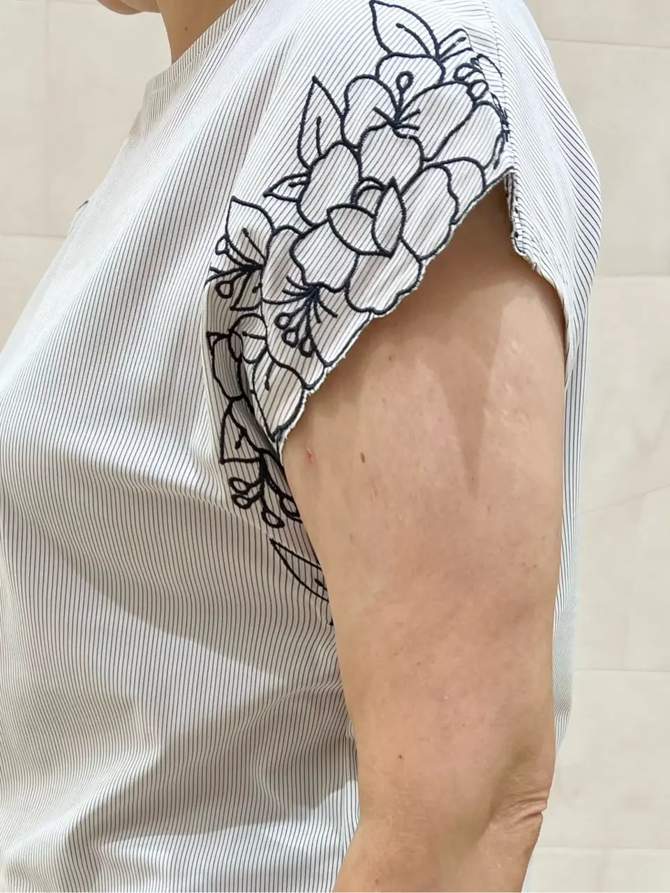 ANY SIS 今仲 コーディネート画像