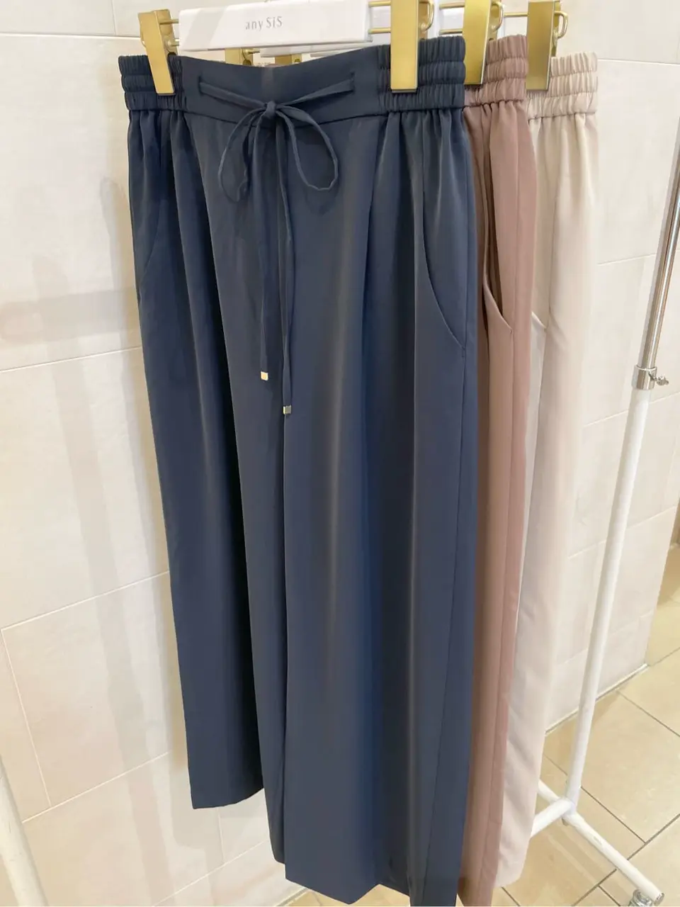 ANY SIS 今仲 コーディネート画像