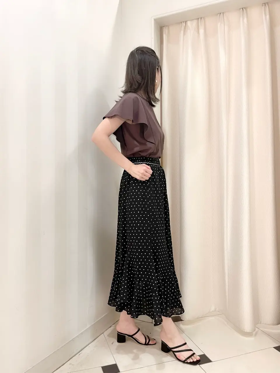 ANY SIS 金井 コーディネート画像