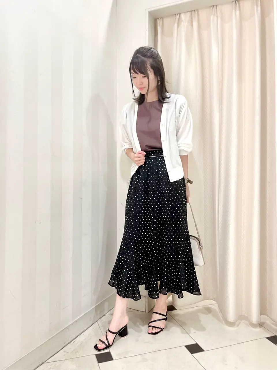 ANY SIS 金井 コーディネート画像