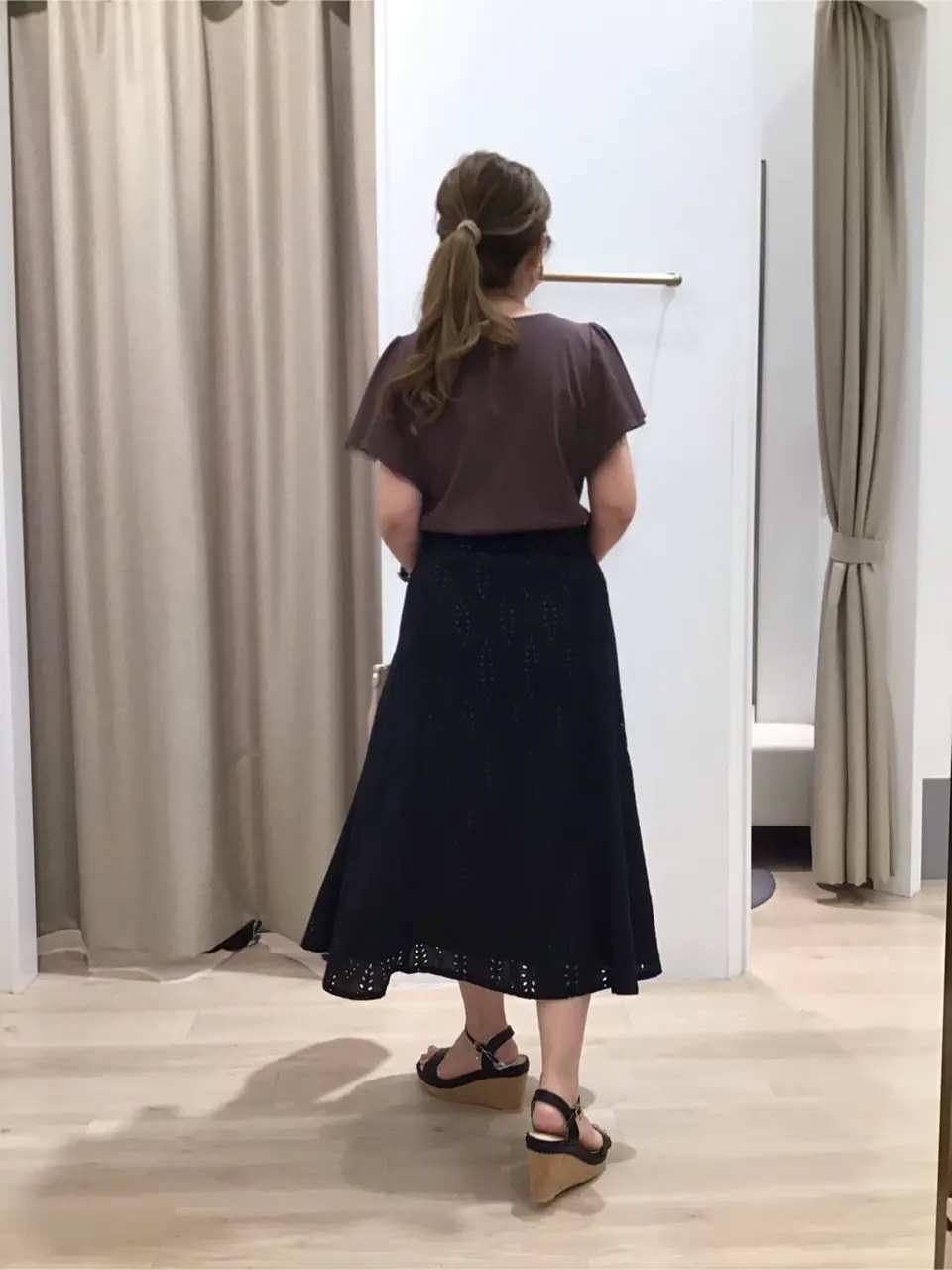 ANY SIS 桐生 コーディネート画像