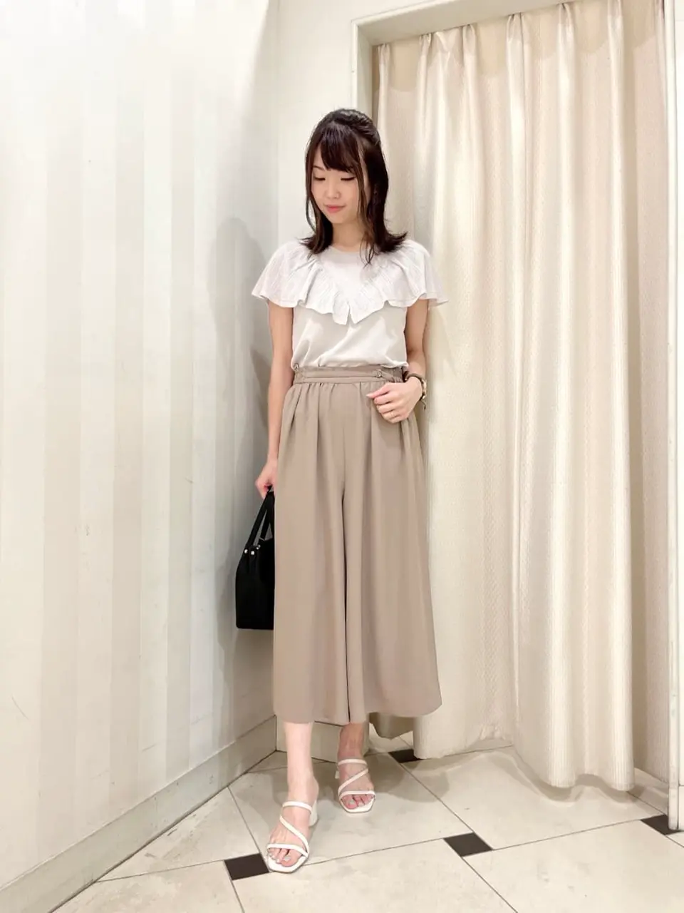 ANY SIS 金井 コーディネート画像