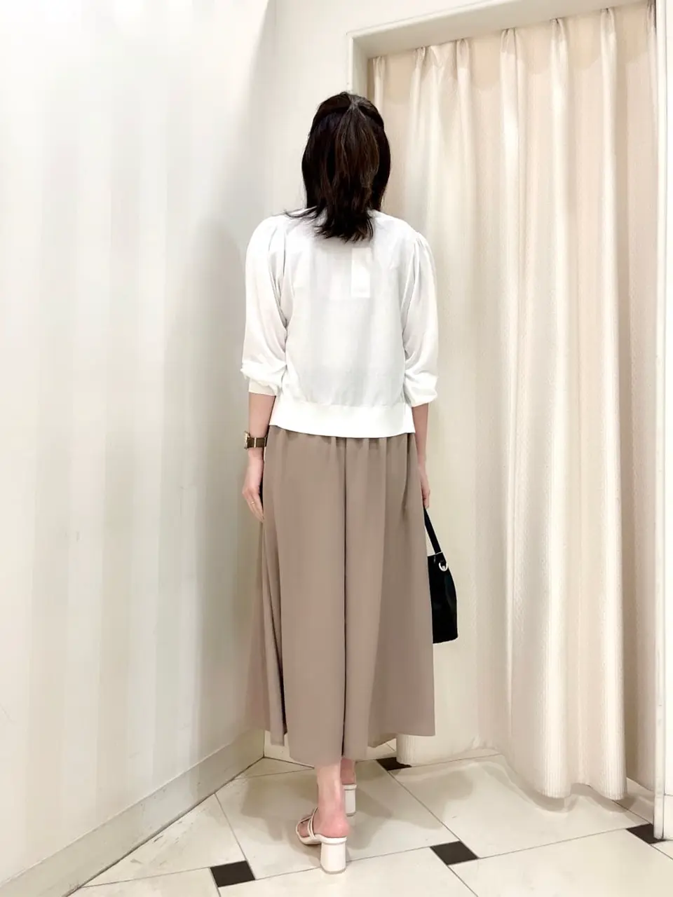 ANY SIS 金井 コーディネート画像