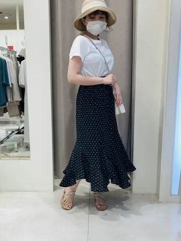 ANY SIS 川根　彩 コーディネート画像