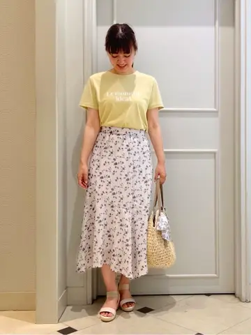 ANY SIS スタッフ コーディネート画像