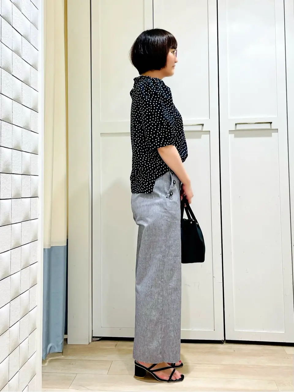 ANY SIS スタッフ コーディネート画像