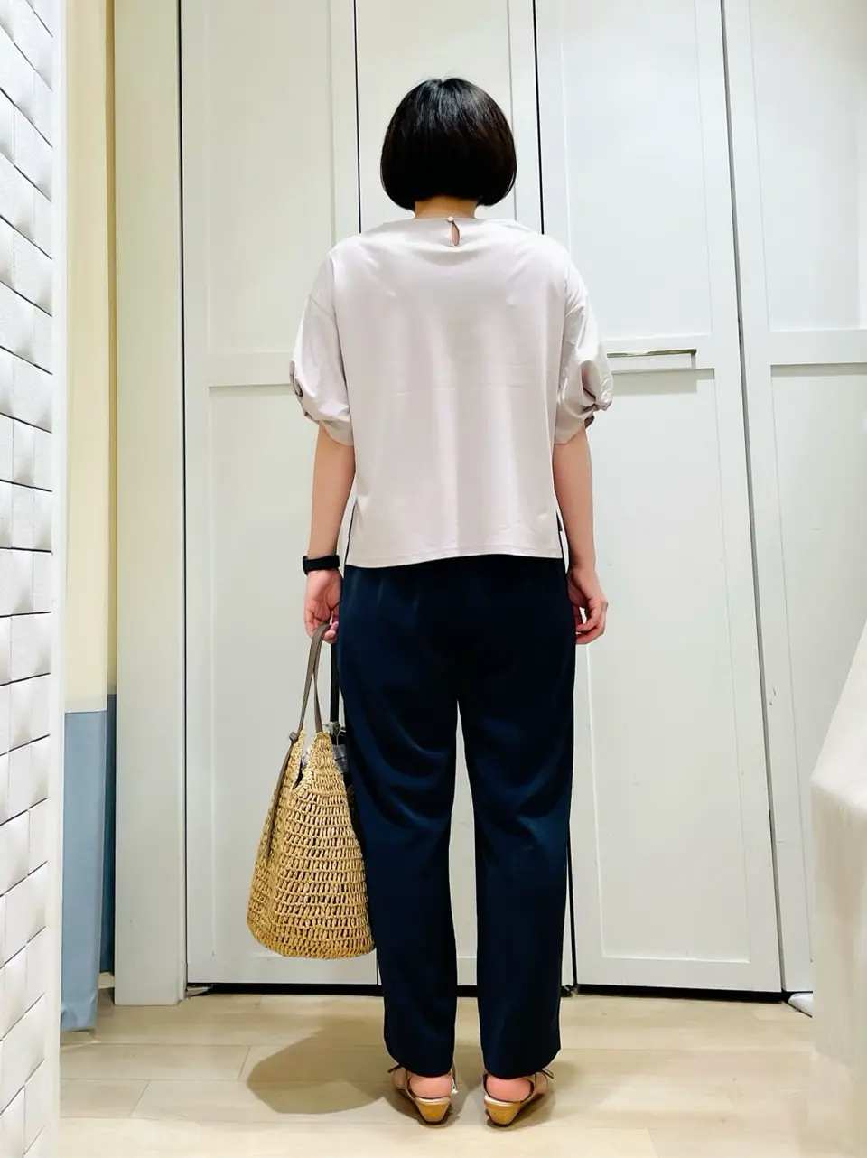 ANY SIS スタッフ コーディネート画像