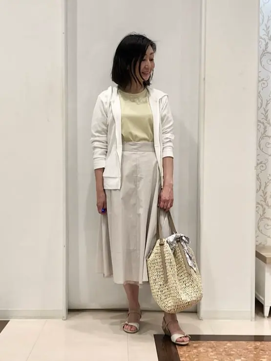 ANY SIS スタッフ コーディネート画像