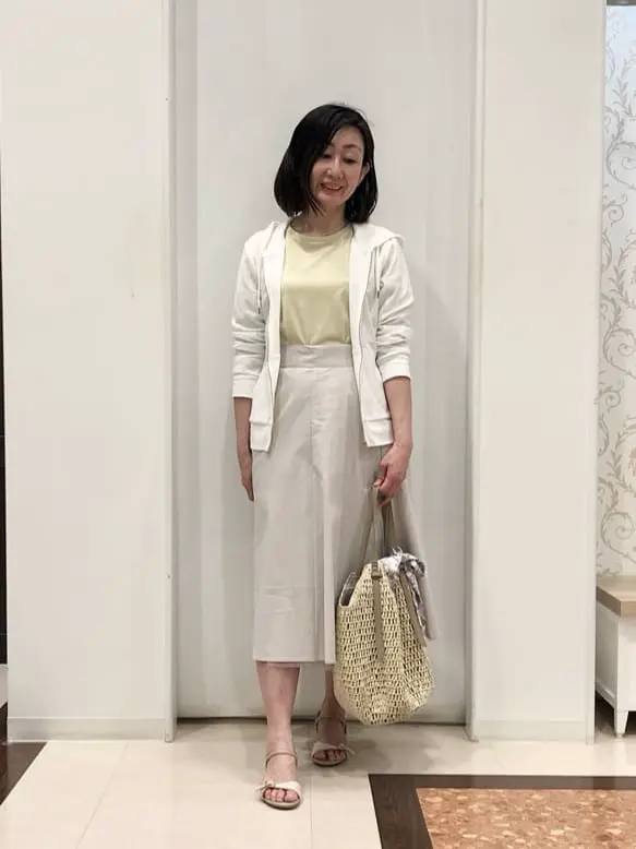 ANY SIS スタッフ コーディネート画像