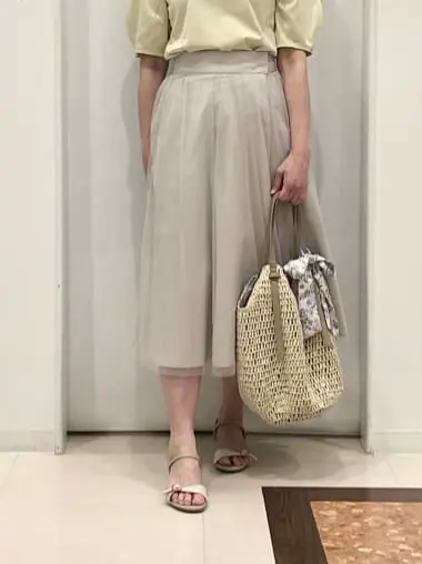 ANY SIS スタッフ コーディネート画像