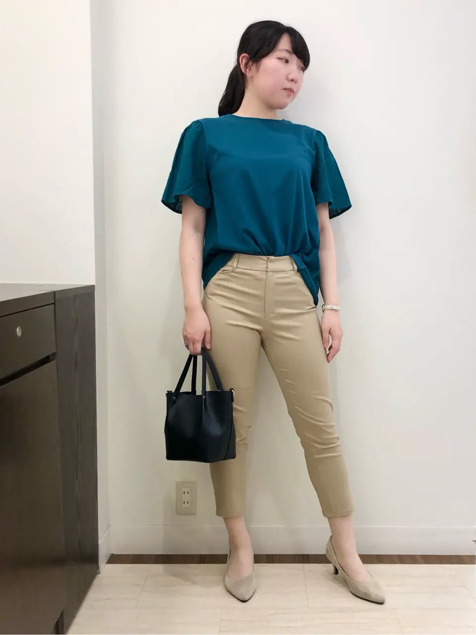 ANY SIS スタッフ コーディネート画像