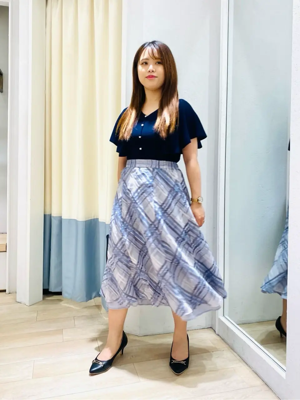 ANY SIS スタッフ コーディネート画像