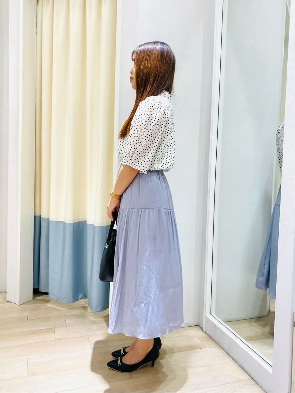 ANY SIS スタッフ コーディネート画像