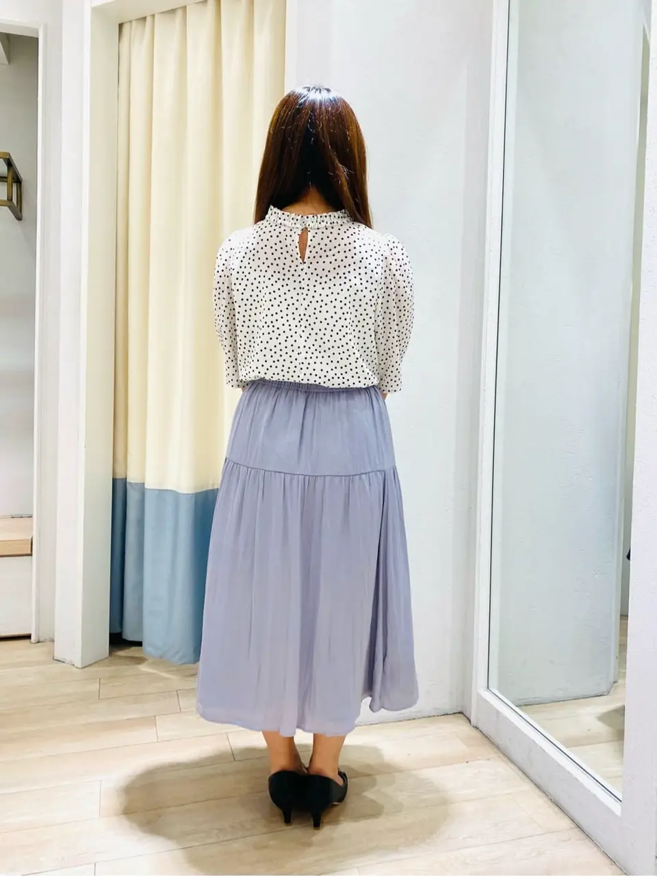 ANY SIS スタッフ コーディネート画像