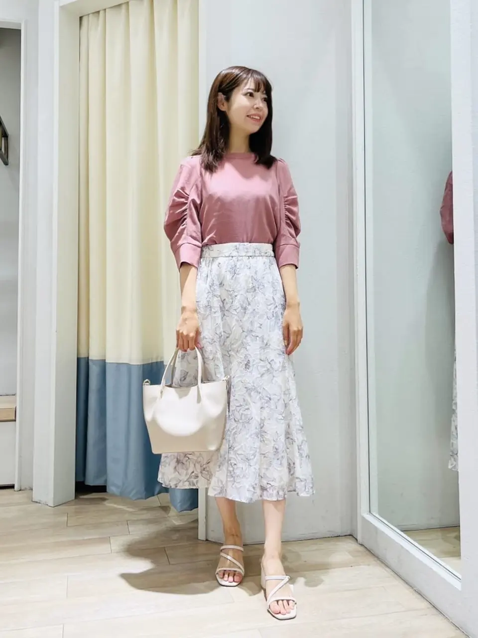 ANY SIS スタッフ コーディネート画像