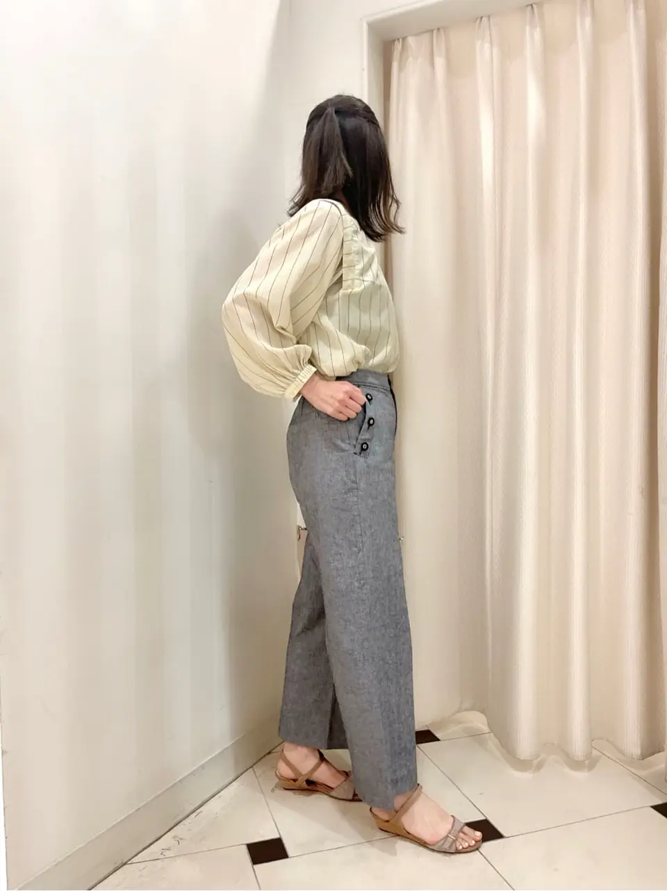 ANY SIS 金井 コーディネート画像