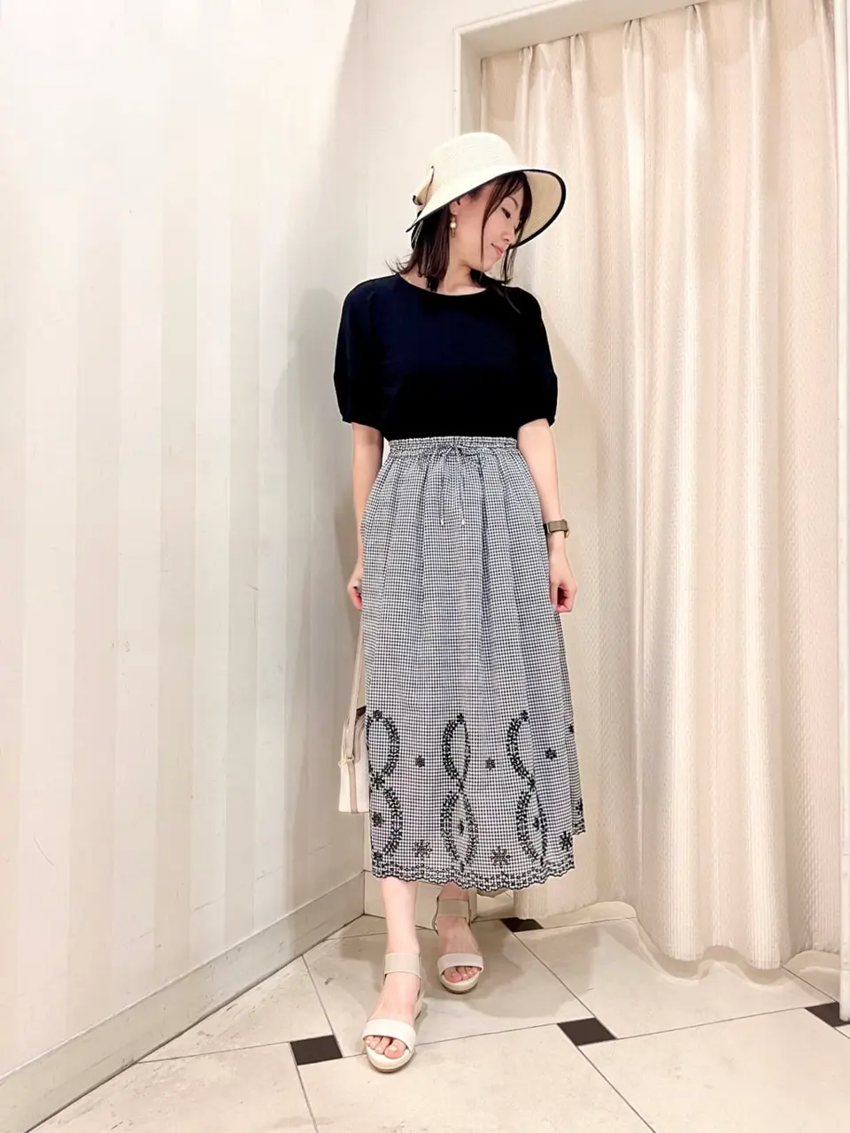 ANY SIS 金井 コーディネート画像