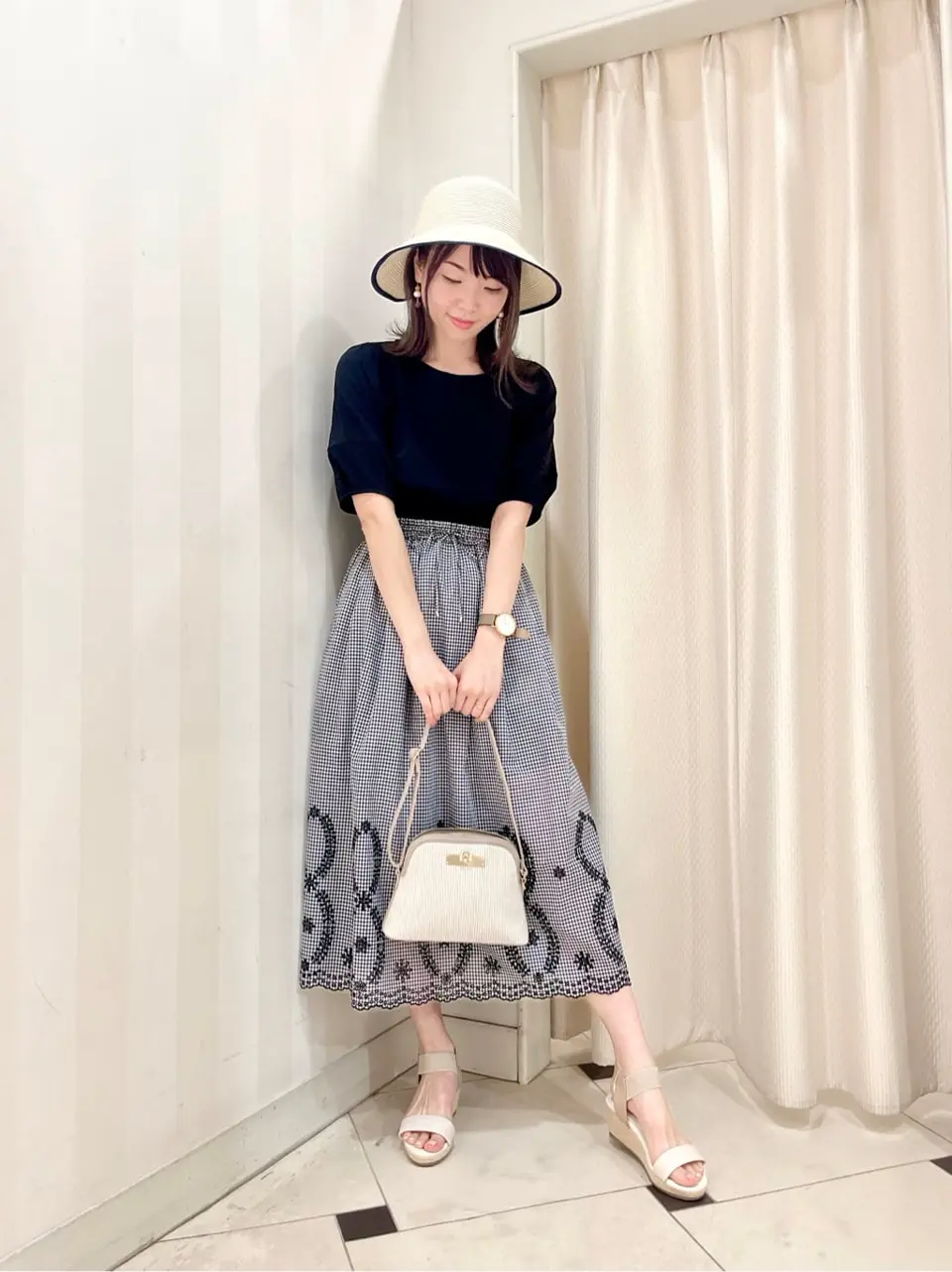 ANY SIS 金井 コーディネート画像