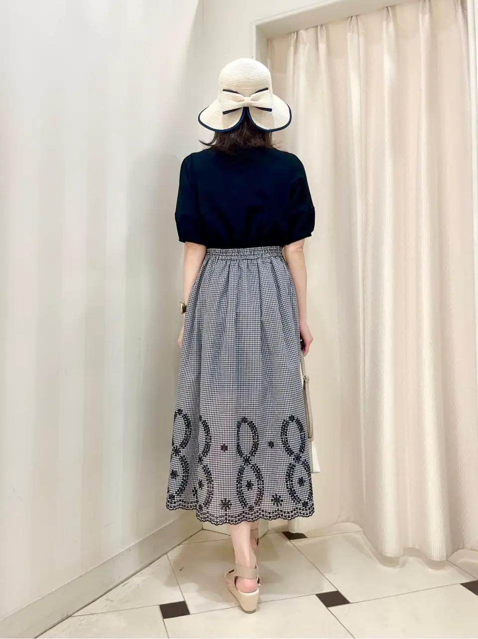 ANY SIS 金井 コーディネート画像