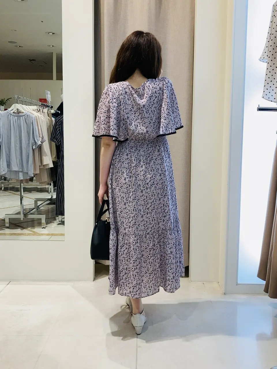 ANY SIS 川根　彩 コーディネート画像