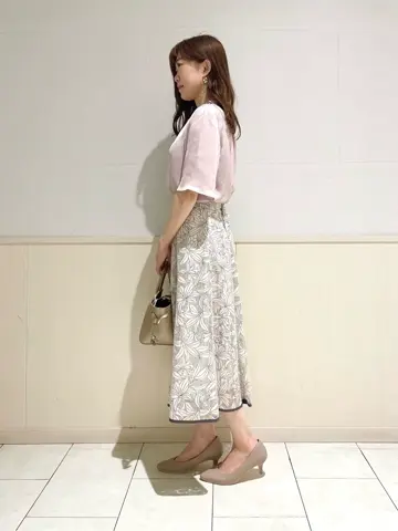 ANY SIS みぃ コーディネート画像