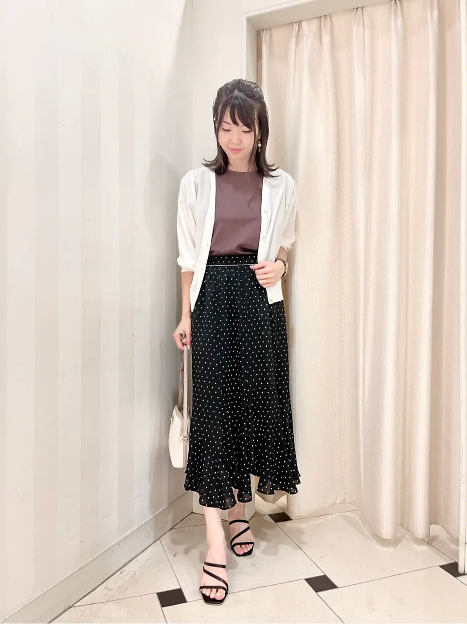 ANY SIS 金井 コーディネート画像