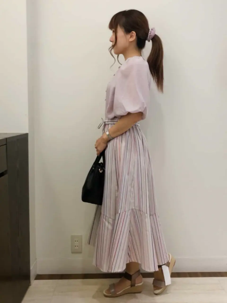 ANY SIS スタッフ コーディネート画像