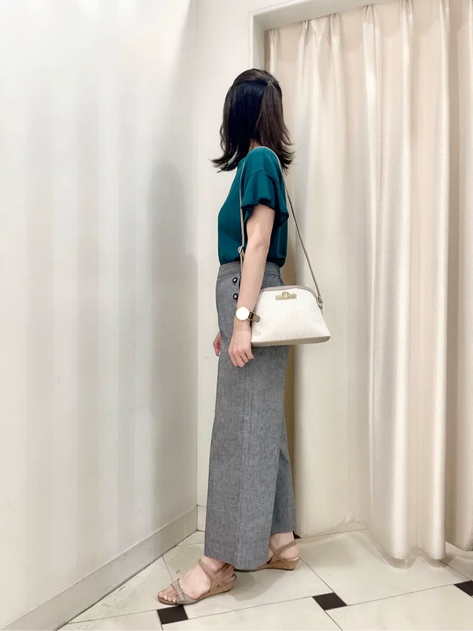 ANY SIS 金井 コーディネート画像