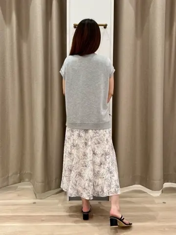 ANY SIS 瀬野 コーディネート画像