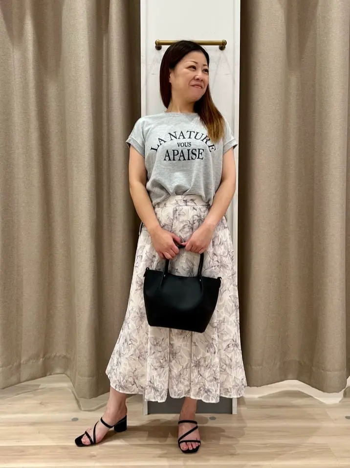 ANY SIS 瀬野 コーディネート画像