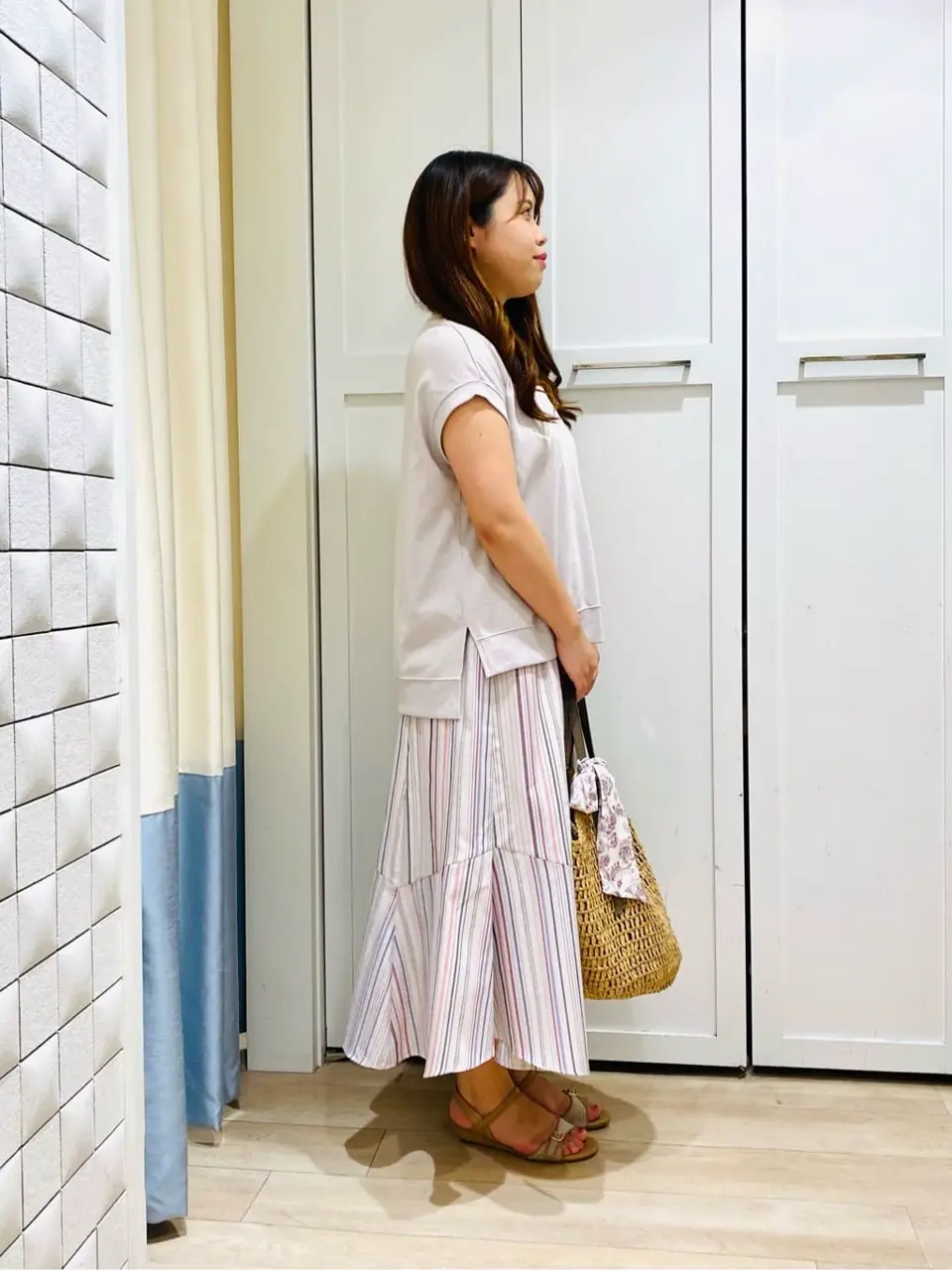 ANY SIS スタッフ コーディネート画像