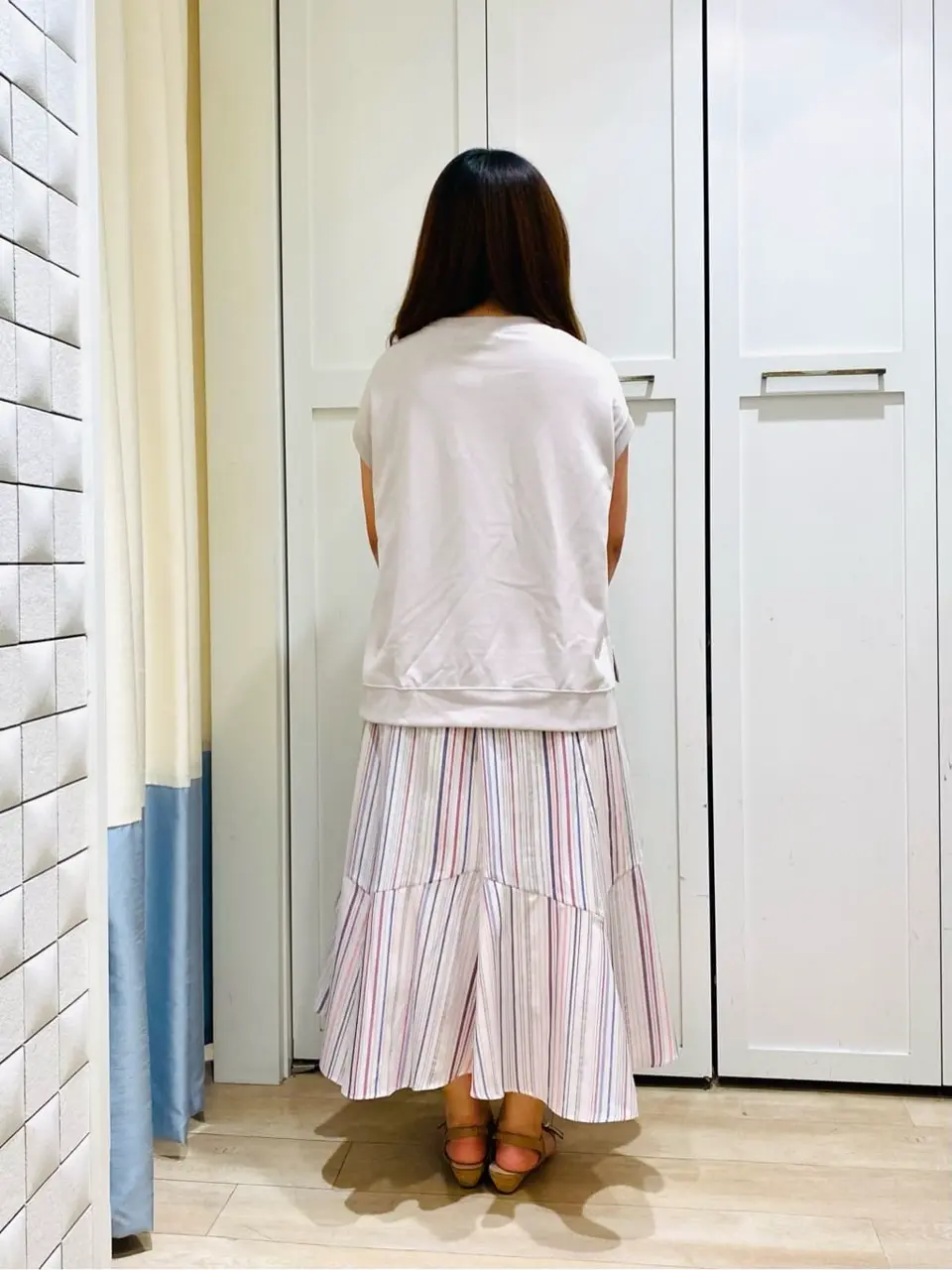 ANY SIS スタッフ コーディネート画像